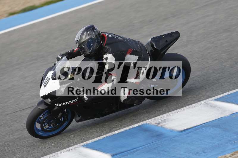 /Archiv-2024/01 26.-28.01.2024 Moto Center Thun Jerez/Gruppe gruen-green/40